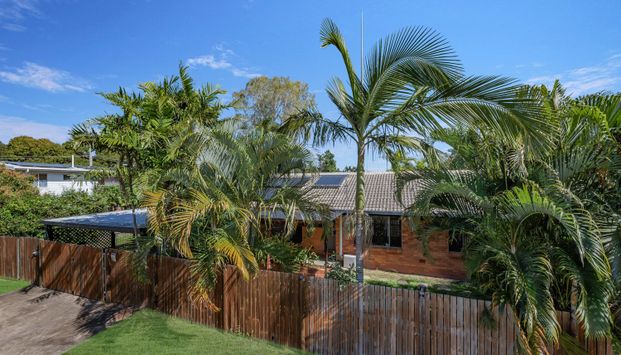 4 Joy St, Cranbrook QLD 4814 - House For Rent | Domain - Photo 1