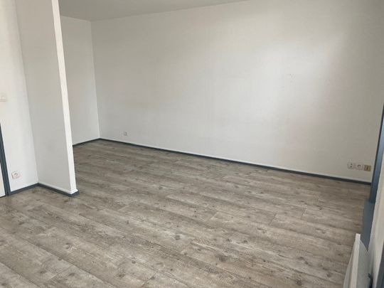 Studio non meublé de 26.65 m², Place Jacquard, République réf 755-001 - Photo 1