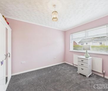 26 Kirkistown Avenue, Belfast, BT8 7FG - Photo 2