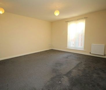 Flat to rent on - Photo 5