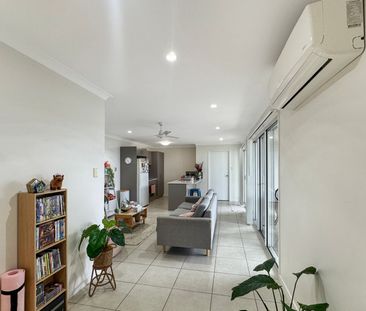 Modern 2-Bedroom Home with Parkside Convenience - Photo 1