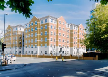 1 Bed Apartment - Photo 2