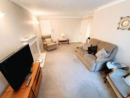 2 bedroom retirement property to rent - Photo 4