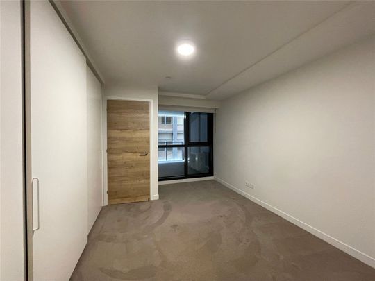 607/12 Queens Road - Photo 1