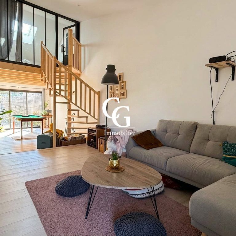 Location Maison 6 pièces 159m² VIEILLEVIGNE 44116 - Photo 1