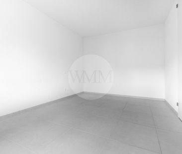 MODERN 2.5-ROOM APARTMENT WITH TERRACE AND PRIVATE GARDEN - Photo 1