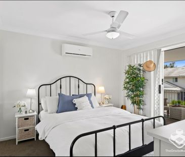 3 Bedroom townhouse- available now!! - Photo 3