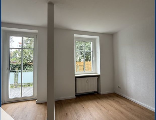 Frisch sanierte 96 m²-Wohnung mit zwei Balkonen, luxuriösem Bad & neuer Einbauküche! - Photo 1