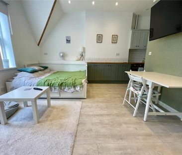 Studio to rent - Photo 6