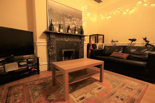 Queens Terrace, Jesmond, Newcastle Upon Tyne - Photo 1