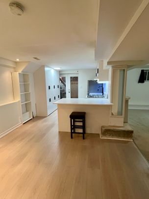 For Lease - 5 Edgewood Gardens Unit# Basement, Toronto, Ontario - Photo 1