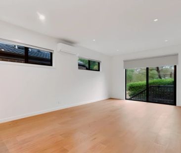 3 Bed, 2 Bath - Photo 2