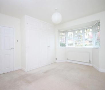 3 bedroom detached bungalow to rent - Photo 6