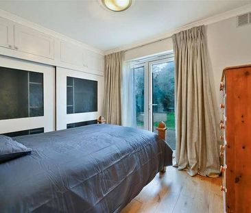 Queens Road, London, SW19 - Photo 4