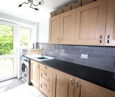 3 bedroom terraced house to rent - Photo 2