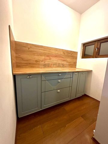 Apartament ultracentral de inchiriat! 70 MP - Photo 2