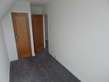 3 bedroom link detached house to rent - Photo 4