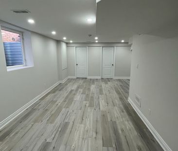 For Lease - 33 Bluffwood Crescent, Brampton, Ontario - Photo 4