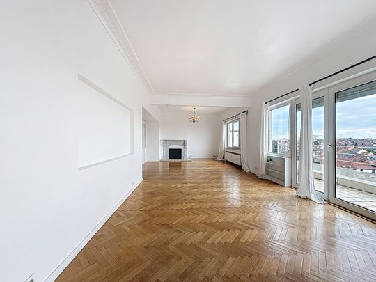 Penthouse te huur in Ixelles - Photo 1