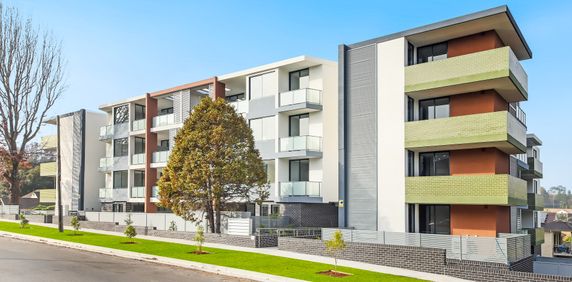 Modern two bedroom unit - 20% below market rent - Photo 2