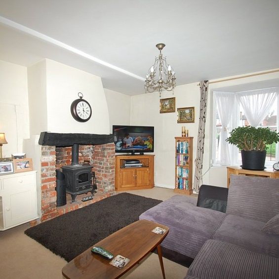 Gold Hill East, Chalfont St. Peter, Buckinghamshire,SL9 - Photo 1