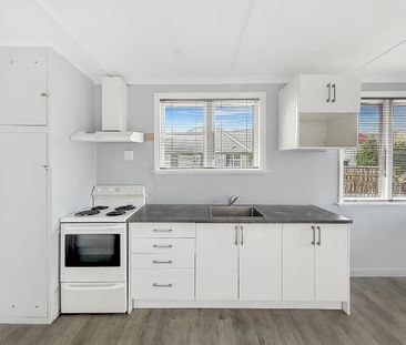 11 McBain Grove, Avalon - Photo 5