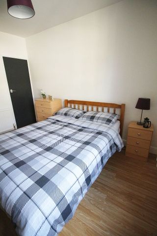 Student Accommodation, 58 Shakespeare Street, High Street, Lincoln, Lincolnshire, LN5 8JS, United Kingdom - Photo 2