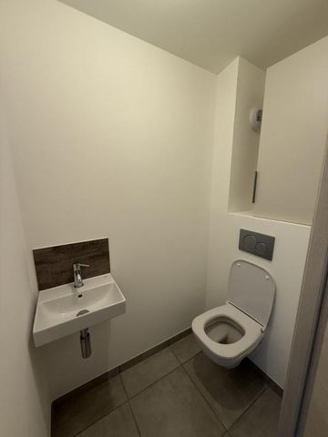 Location Appartement 2 pièces 52m² AIX LES BAINS 73100 - Photo 5