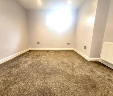 2 bedroom maisonette to rent - Photo 5