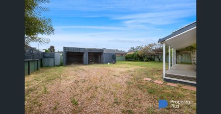 "California Living" - Photo 2