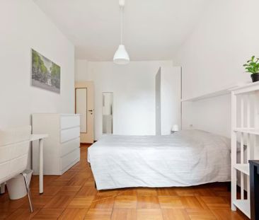 Via Antonio Kramer, Milan, Lombardy 20129 - Photo 2