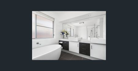 A Ramsay Street Gem - Photo 2