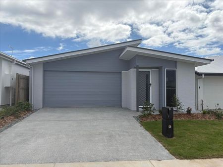 1 Weeks Free Rent! - Modern family Home in 'Affinity Estate' Morayfield - Photo 4