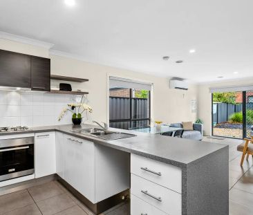 “Exclusive Rooming House (Bed+Bath+Carspace)” - Photo 3