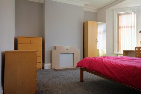 3 bedroom maisonette to rent - Photo 5