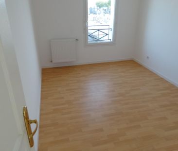 T3 à louer à NEUVILLE EN FERRAIN - Réf. 358 - Photo 4