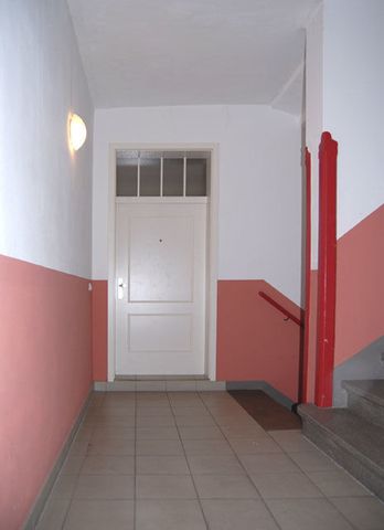 Geniale Dachgeschoss-Wohnung, zentrumsnah, mit Einbauküche und Balkon! - Photo 3