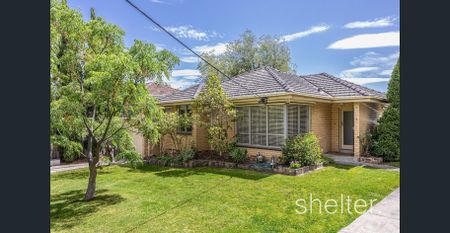 Stylish Canterbury Living – 2-Bedroom Unit with Spa! - Photo 5