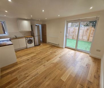 3 Bed Flat, Coldharbour Lane, SE5 - Photo 4