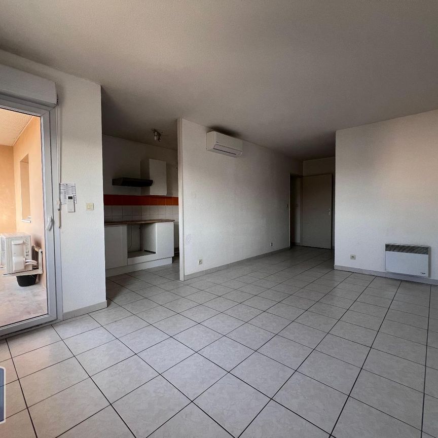 Location Appartement 3 pièces 54m² CHATEAURENARD 13160 - Photo 1