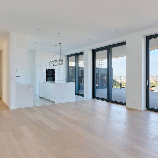 Appartement te huur in Elsene voor € 4.600 met 3 slaapkamers - Foto 1