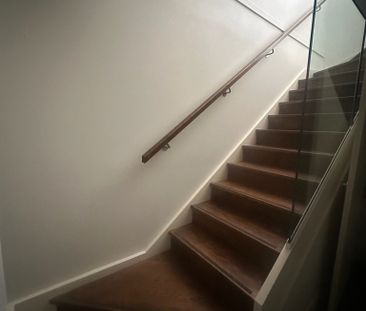 South Yarra - Photo 4