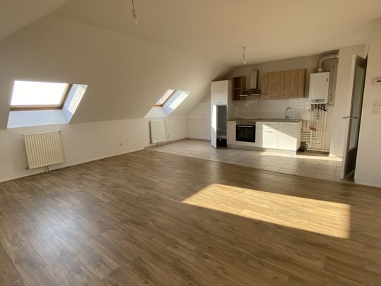 Location Appartement 2 pièces 46m² LE CREUSOT 71200 - Photo 1