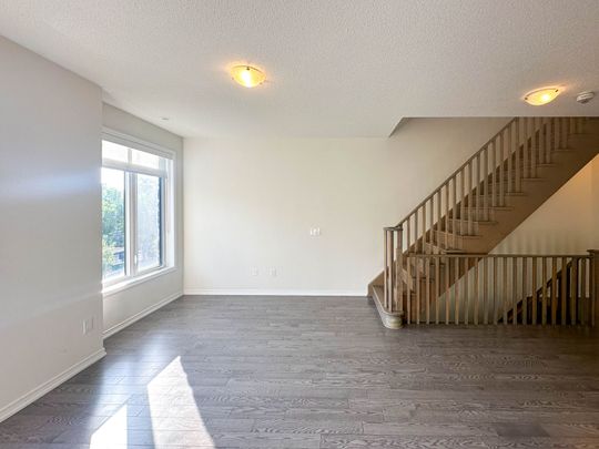 For Lease - 409 Ladycroft Terrace Unit# 27, Mississauga, Ontario - Photo 1