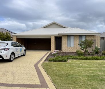 Modern Spacious Home - Photo 4