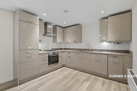 Dragoon Road, Colchester - Photo 4