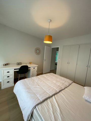 Location Appartement 4 pièces 103m² - Photo 3