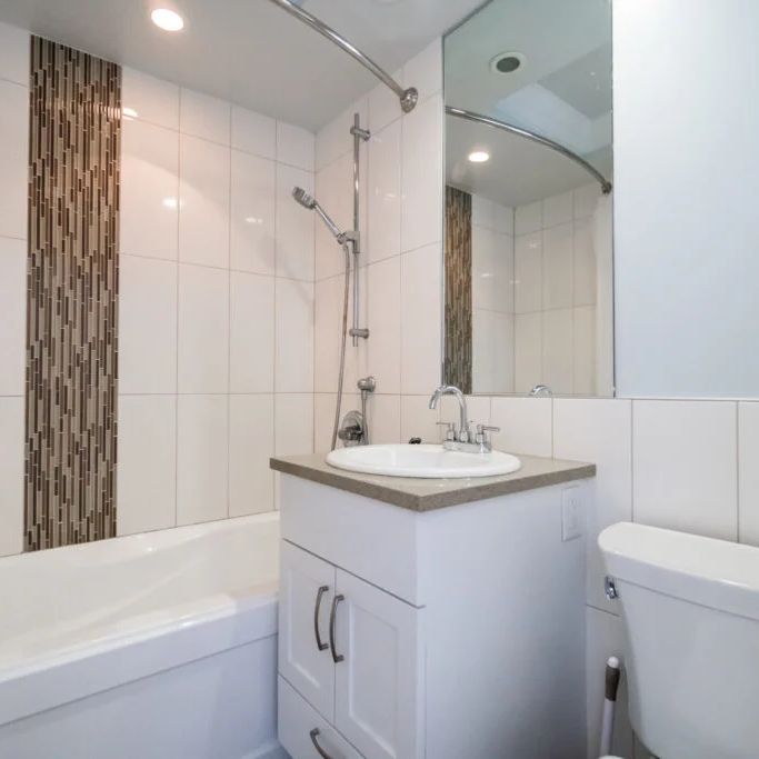 Barclay Towers - Photo 1