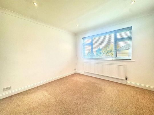 2 bedroom penthouse to rent - Photo 1