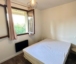 Location Appartement 2 pièces 43m² HYERES 83400 - Photo 3